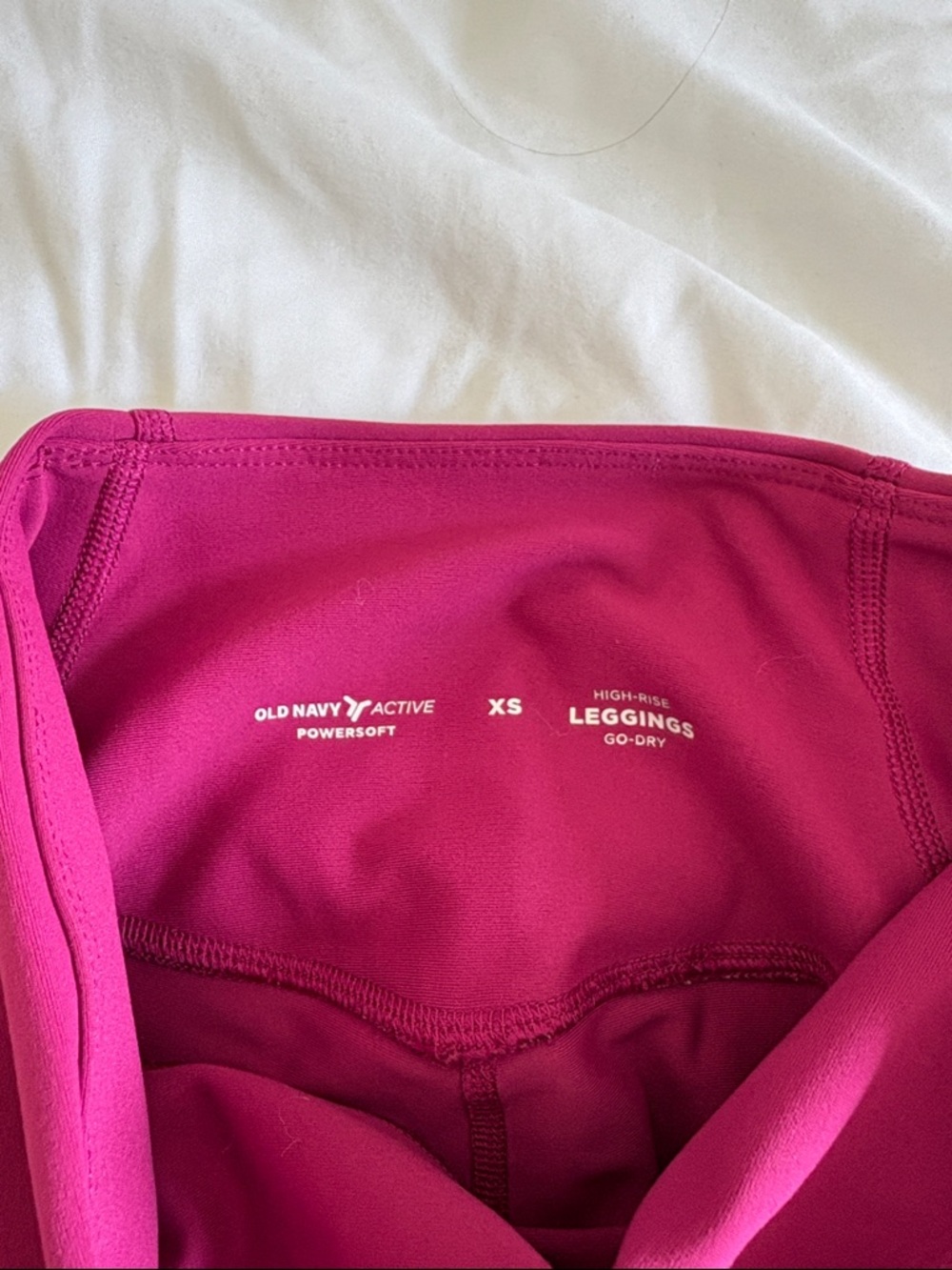 Old Navy Magenta Active High-Rise Leggings